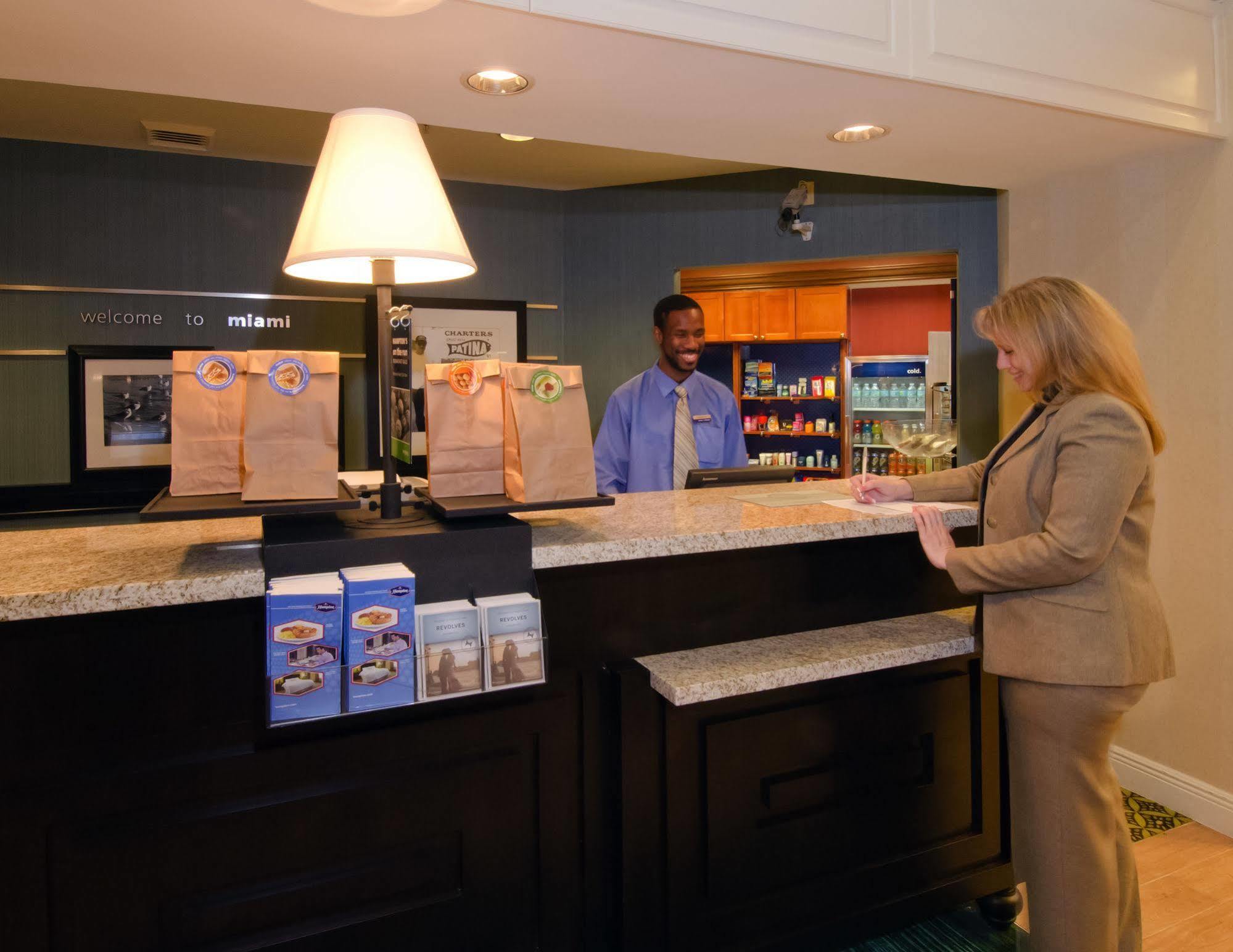 Hampton Inn & Suites Miami-Doral Dolphin Mall Kültér fotó